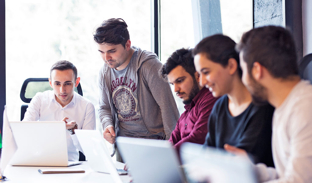 How Do Learning and Development Platforms Improve Employee Engagement?